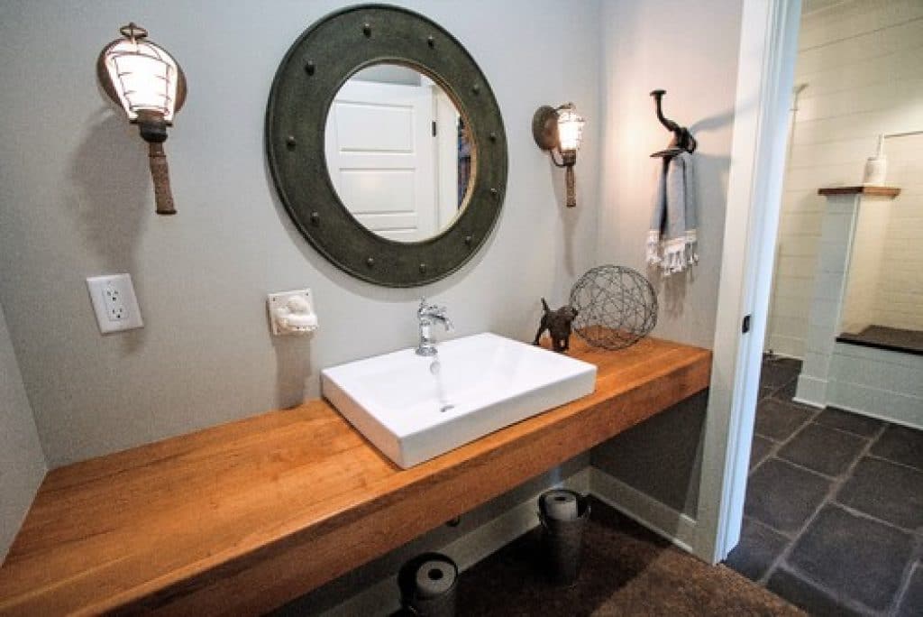 2016 showcase mudroom powder room 2b design llc - Small Bathroom Remodel Ideas - HandyMan.Guide -