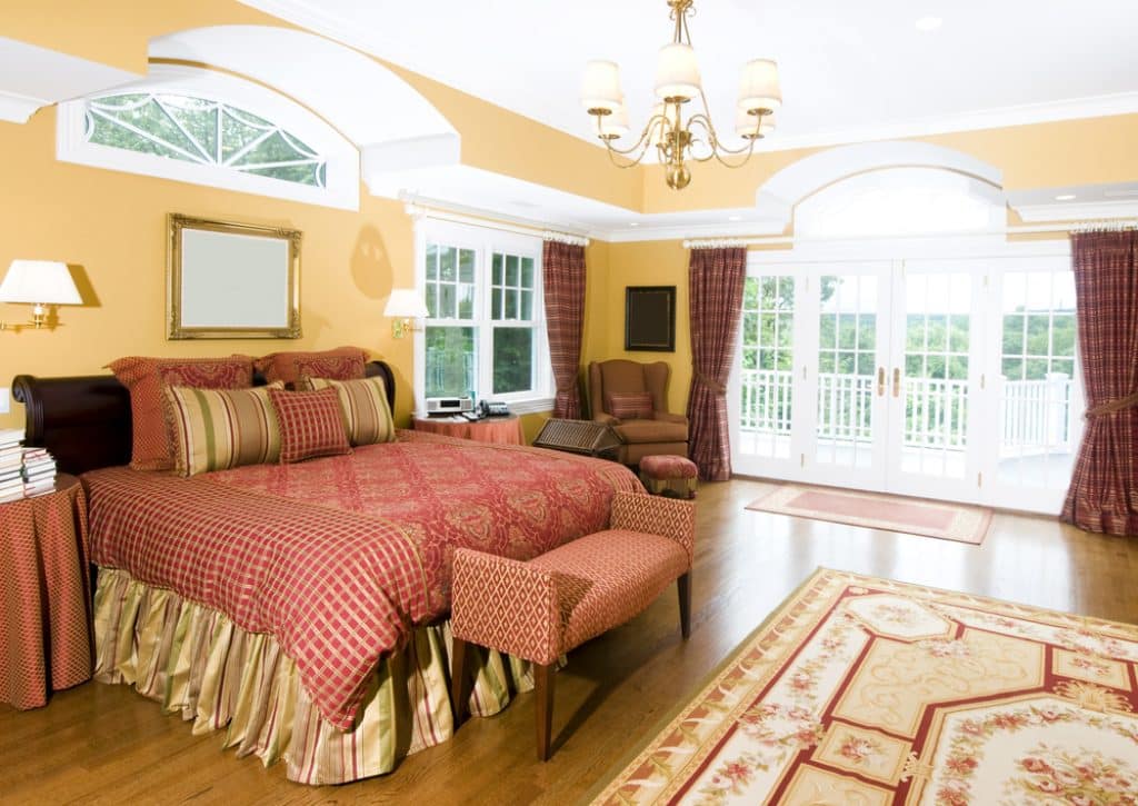 Large master bedroom with window light - 101 Inspiring Master Bedroom Remodel Ideas & Pictures - HandyMan.Guide - Master Bedroom
