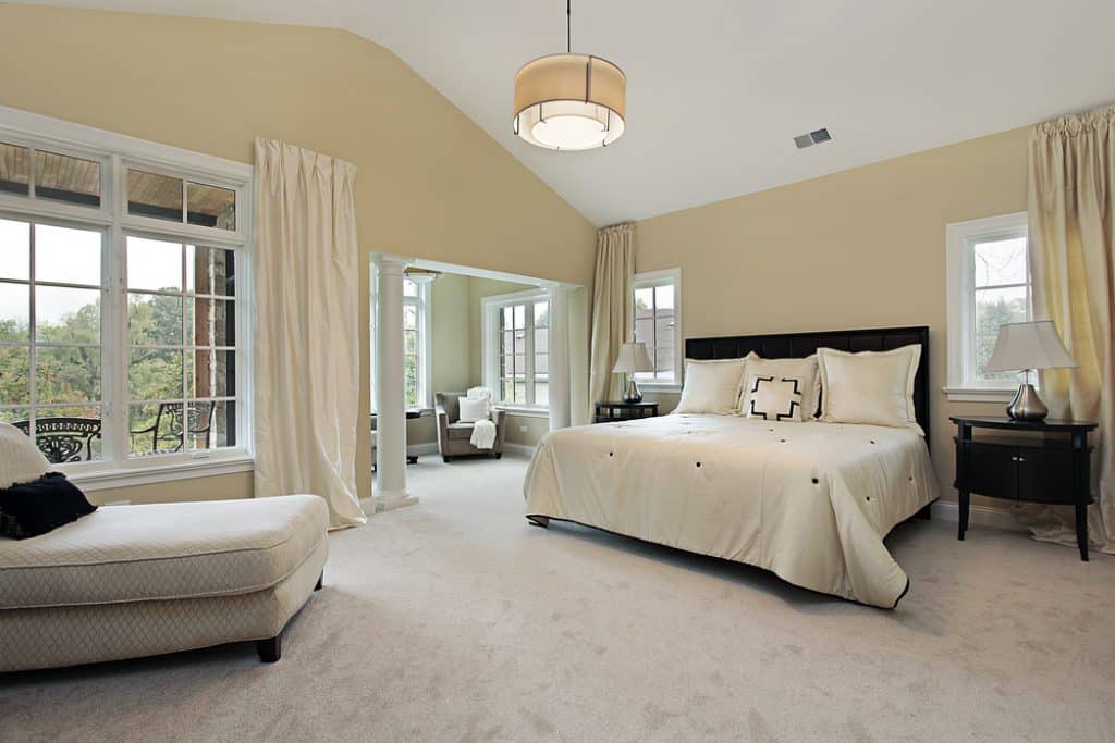Master bedroom with sitting room 1 - 101 Inspiring Master Bedroom Remodel Ideas & Pictures - HandyMan.Guide - Master Bedroom