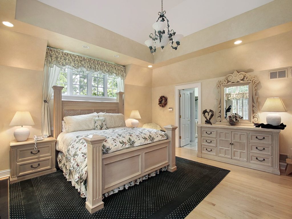Master bedroom with trey ceiling 1 - 101 Inspiring Master Bedroom Remodel Ideas & Pictures - HandyMan.Guide - Master Bedroom