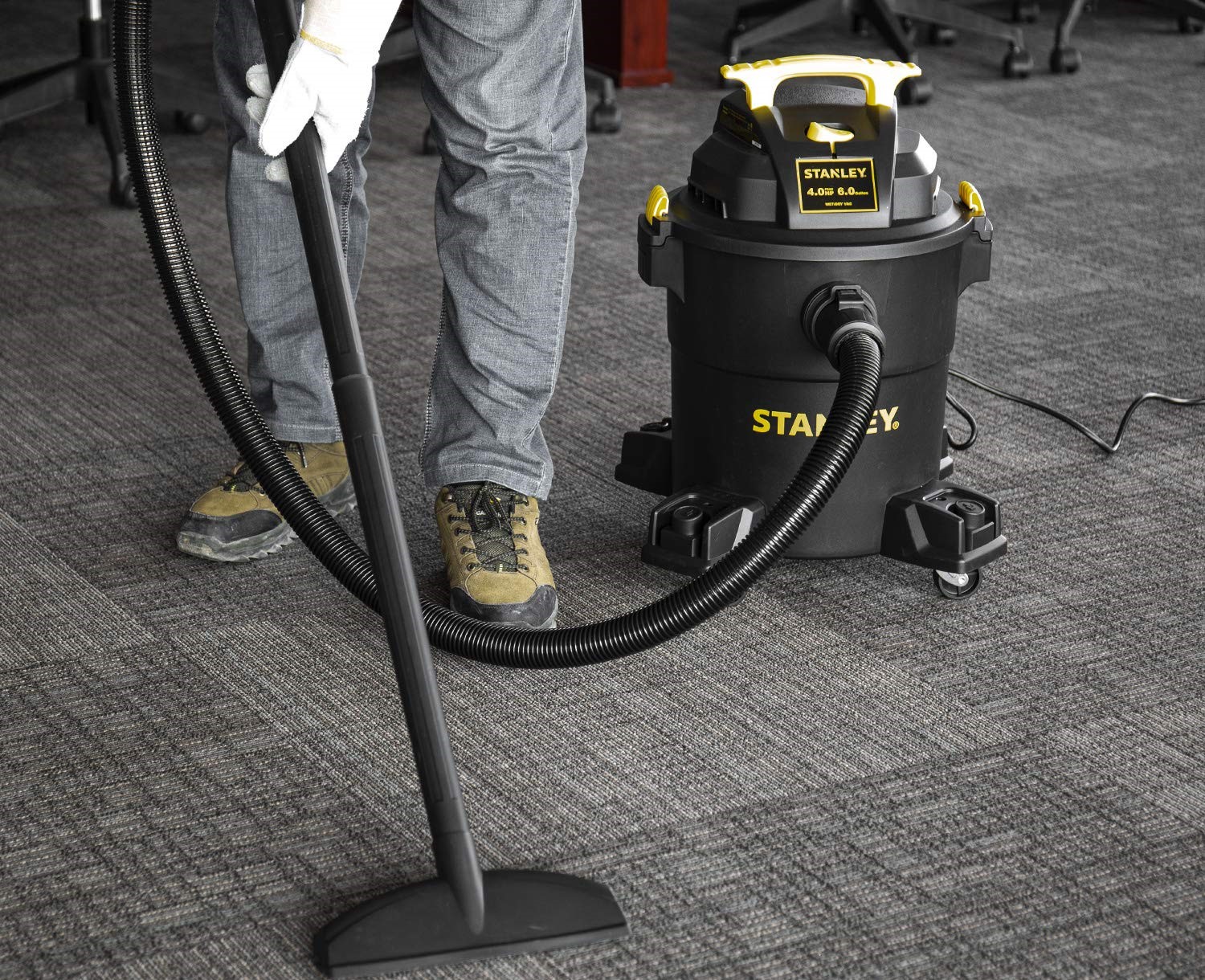 Stanley SL18116P Wet Dry Vacuum 1 - How to Use a Shop Vacuum on Wet Carpet? - HandyMan.Guide - Shop Vacuum on Wet Carpet