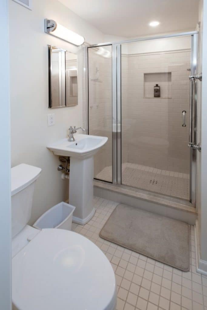 clean farmhouse bathroom facelift penn contractors inc - Small Bathroom Remodel Ideas - HandyMan.Guide -