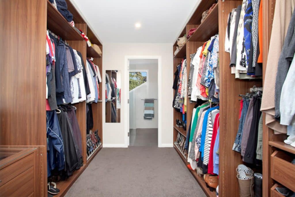 his and her walk in robe synergy construction group - 92 Inspiring Walk-In Closet Ideas & Pictures - HandyMan.Guide - Walk-In Closet