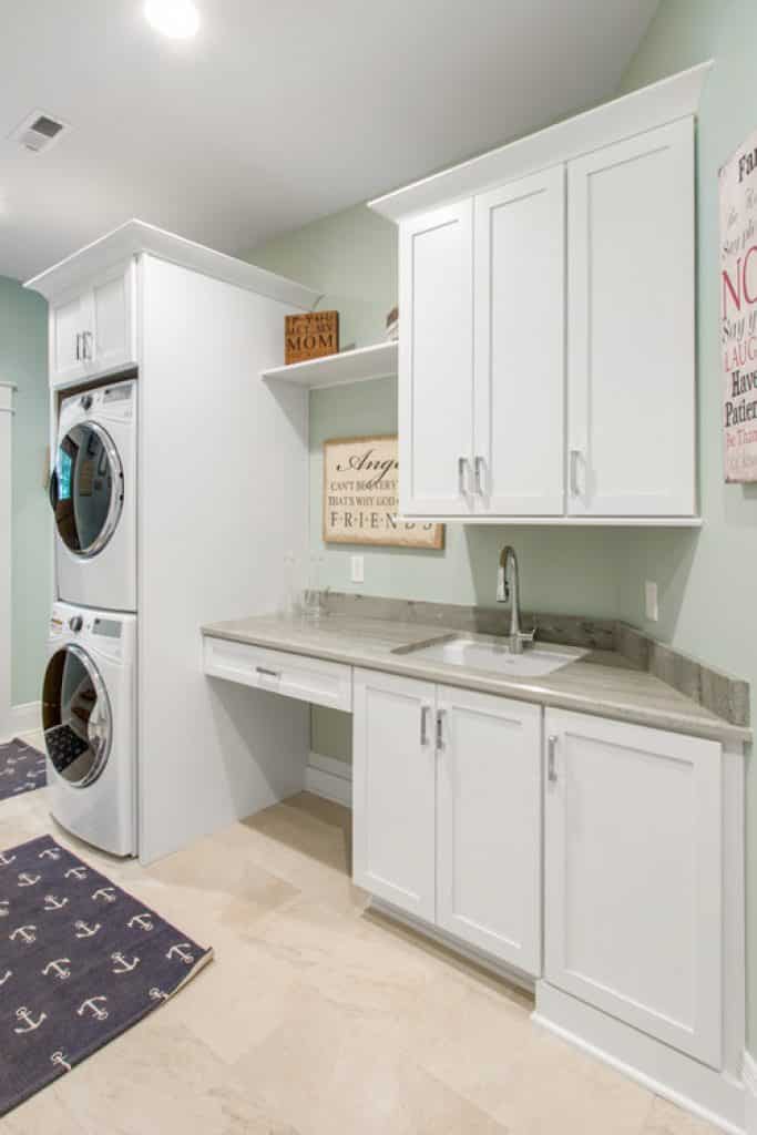 lake retreat family home dc design studio dunn lumber - laundry room ideas - HandyMan.Guide -