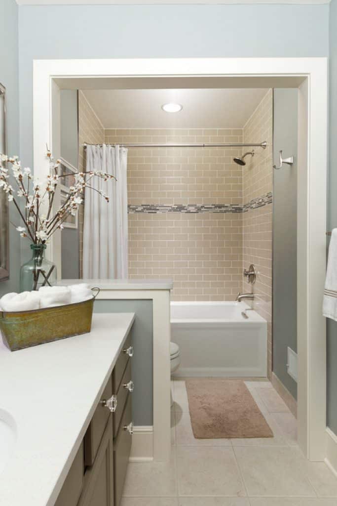 modern bathroom renovations fluidesign studio - Small Bathroom Remodel Ideas - HandyMan.Guide -