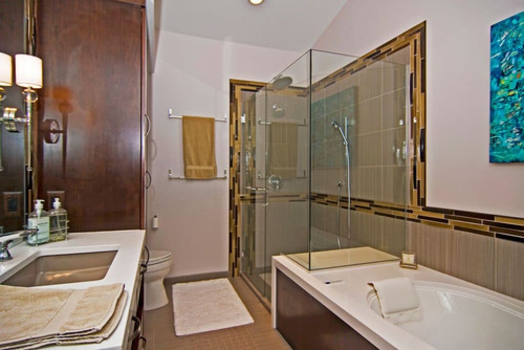 modern master bath mosby building arts - 140 Beautiful Bathroom remodel Ideas & Pictures - HandyMan.Guide - Bathroom Ideas