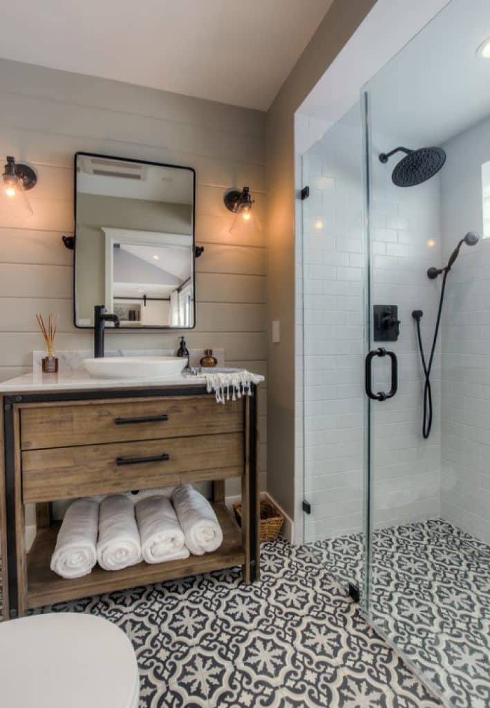 santa monica garage conversion spazio la - Small Bathroom Remodel Ideas - HandyMan.Guide -