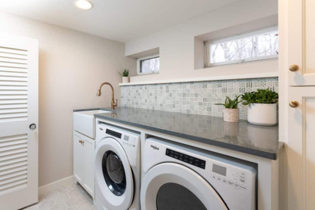 traditional laundry room 1 - laundry room ideas - HandyMan.Guide -