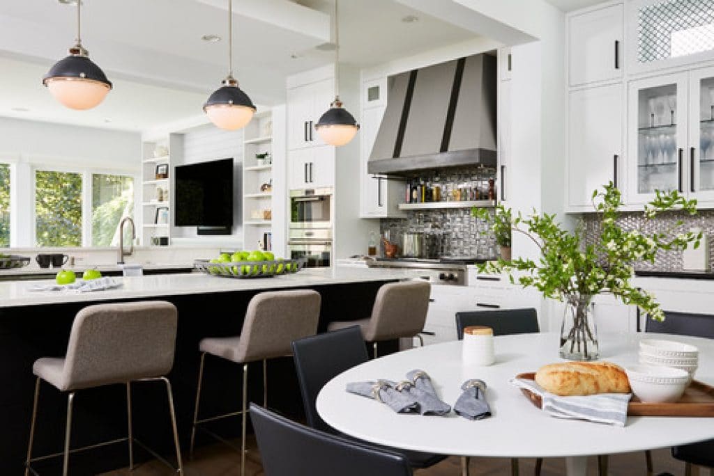 urban distinction vivid interior design danielle loven - Kitchen Remodel Ideas & Designs - HandyMan.Guide - Kitchen Remodel Ideas
