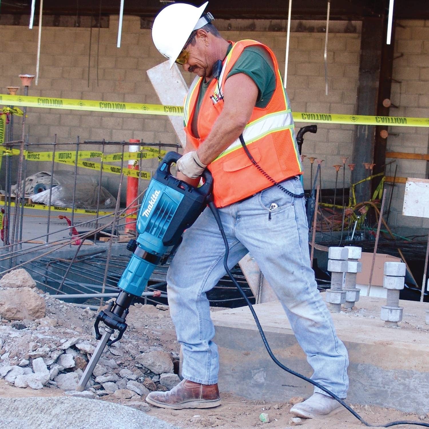 Best Electric Jackhammer In 2021: Detailed Reviews & Guide