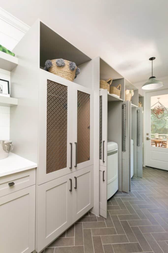 best of fall 2019 charleston home design mag - 152 Great Laundry Room Ideas to Maximize Your Laundry Space - HandyMan.Guide - Laundry Room Ideas