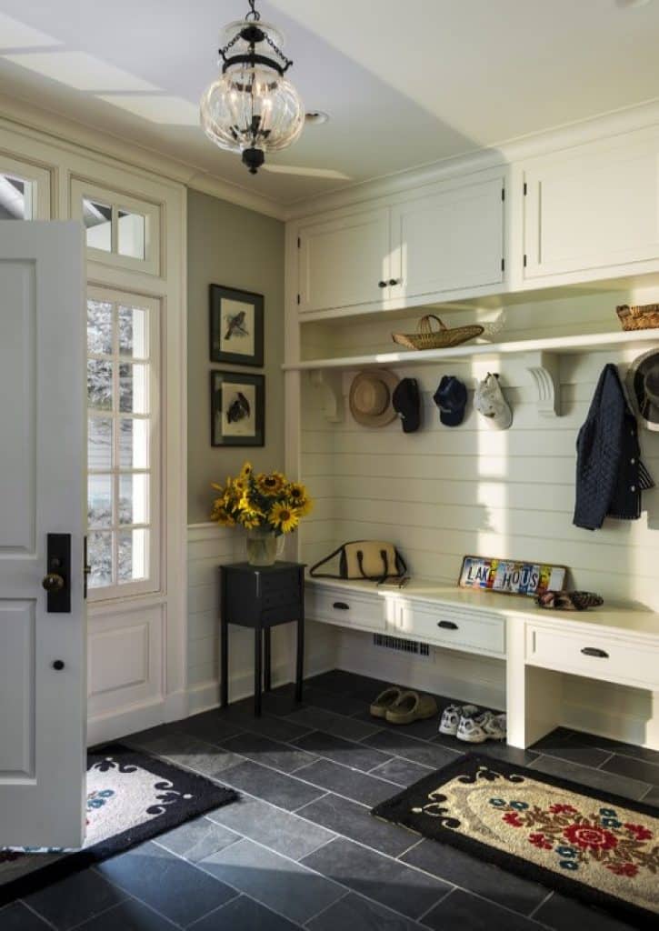 lake house crisp architects - 152 Mudroom Ideas & Pictures to Enhance the Entry Points in Your Home - HandyMan.Guide - Mudroom