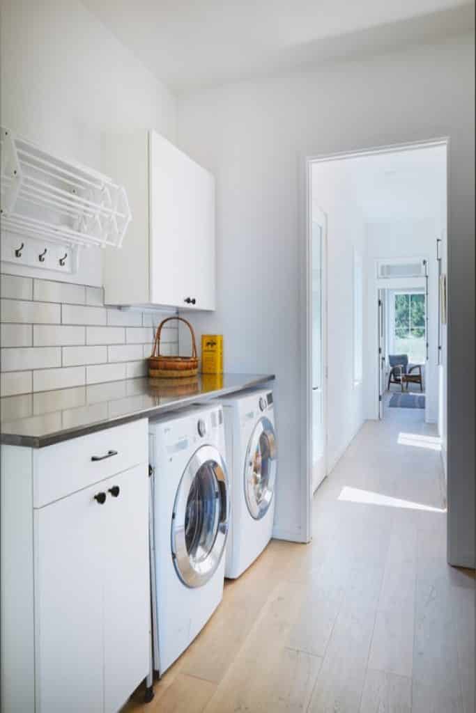 low prairie tim brown architecture - 152 Great Laundry Room Ideas to Maximize Your Laundry Space - HandyMan.Guide - Laundry Room Ideas