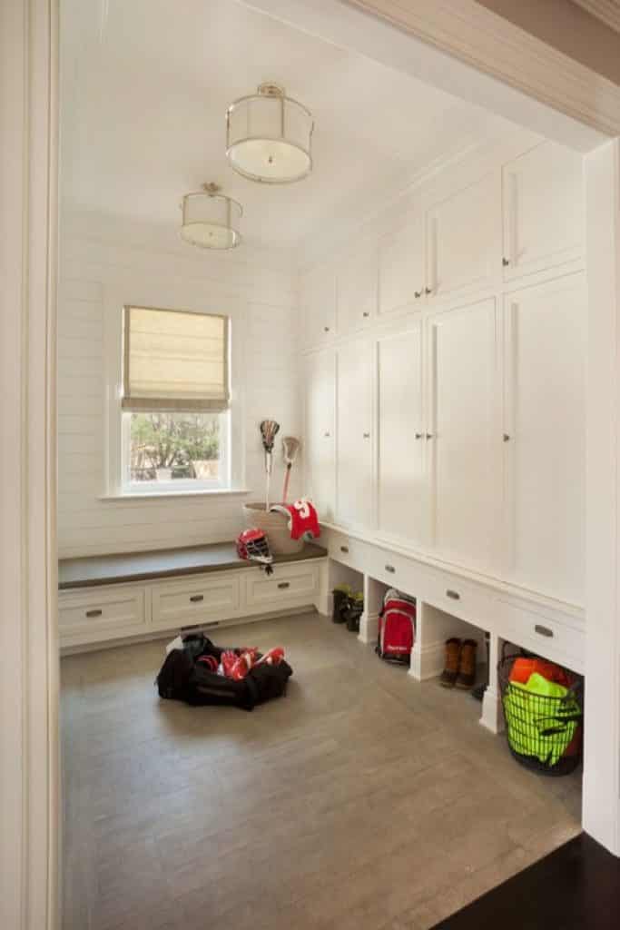 mudroom lockers garrison hullinger interior design inc - 152 Mudroom Ideas & Pictures to Enhance the Entry Points in Your Home - HandyMan.Guide - Mudroom