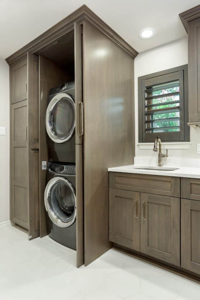 preston hollow over downs laundry kitchen design concepts - 152 Great Laundry Room Ideas to Maximize Your Laundry Space - HandyMan.Guide - Laundry Room Ideas
