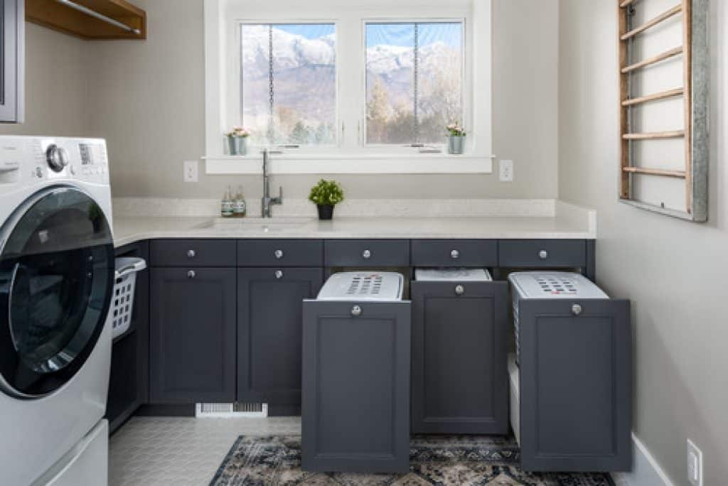 red pine drive residence the cabinet gallery - 152 Great Laundry Room Ideas to Maximize Your Laundry Space - HandyMan.Guide - Laundry Room Ideas