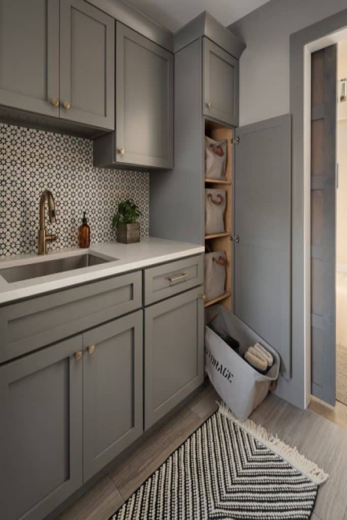 shifting gears chad esslinger design 1 - 152 Great Laundry Room Ideas to Maximize Your Laundry Space - HandyMan.Guide - Laundry Room Ideas