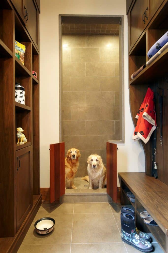 the cottage parkyn design - 152 Mudroom Ideas & Pictures to Enhance the Entry Points in Your Home - HandyMan.Guide - Mudroom