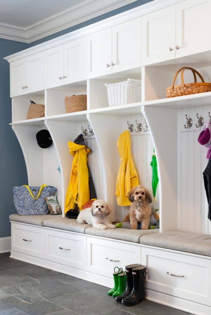 underwood alexandria va ronda royalty - 152 Mudroom Ideas & Pictures to Enhance the Entry Points in Your Home - HandyMan.Guide - Mudroom