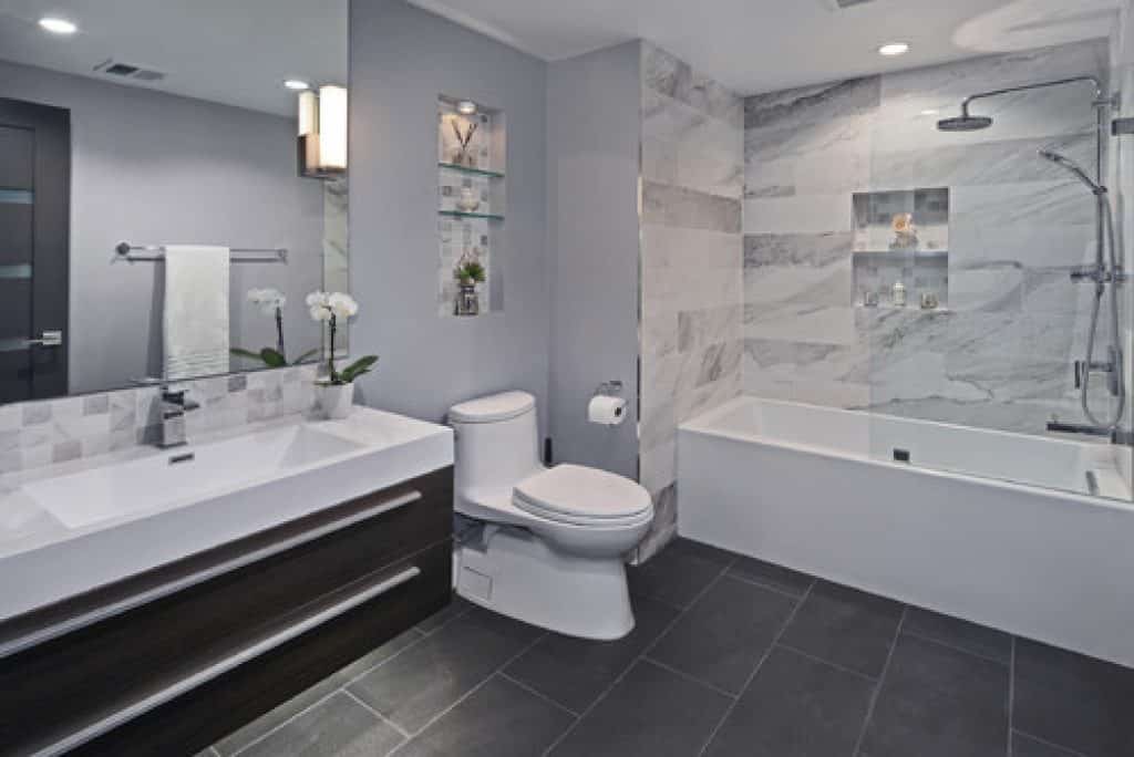 bondurant huntington beach international custom designs - 152 Small Bathroom Remodel Ideas & Pictures for 2022 - HandyMan.Guide - Small Bathroom