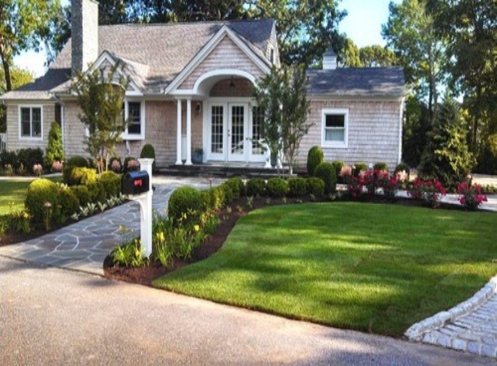 center moriches bay gardens - 152 Easy and Effective Front Yard Landscaping Ideas & Pictures - HandyMan.Guide - Front Yard Landscaping Ideas