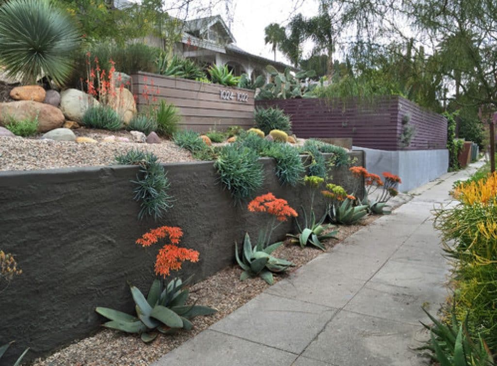 conscious stream scape 2 year update silverlake ketti kupper conscious life design - 152 Easy and Effective Front Yard Landscaping Ideas & Pictures - HandyMan.Guide - Front Yard Landscaping Ideas
