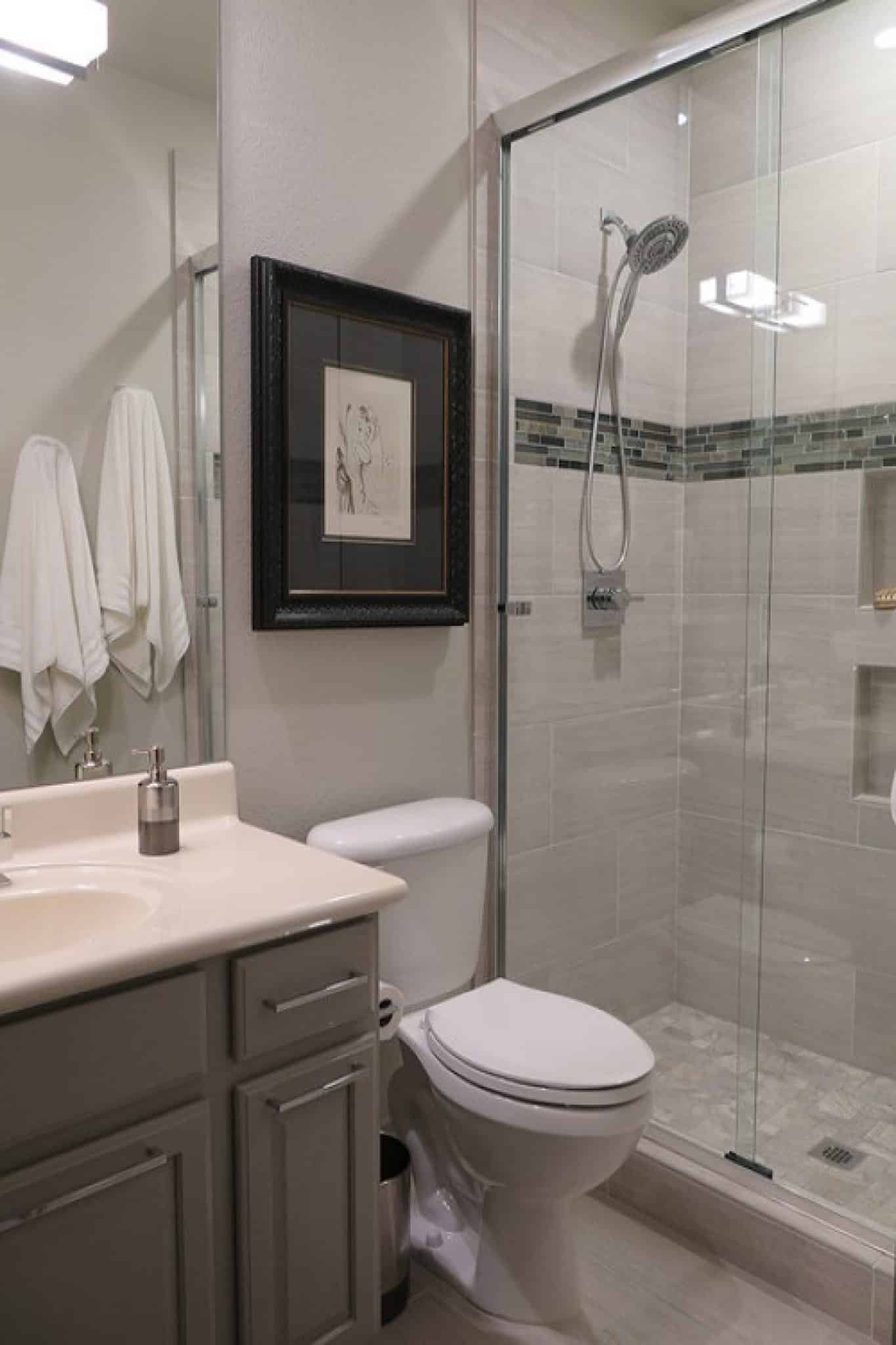 152 Inspiring Small Bathroom Remodel Ideas & Pictures (2021)