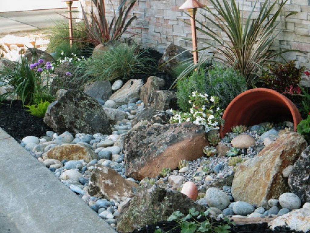 low water gardens jpm landscape img e921c045014e8d75 8 4457 1 6508767 - 152 Easy and Effective Front Yard Landscaping Ideas & Pictures - HandyMan.Guide - Front Yard Landscaping Ideas
