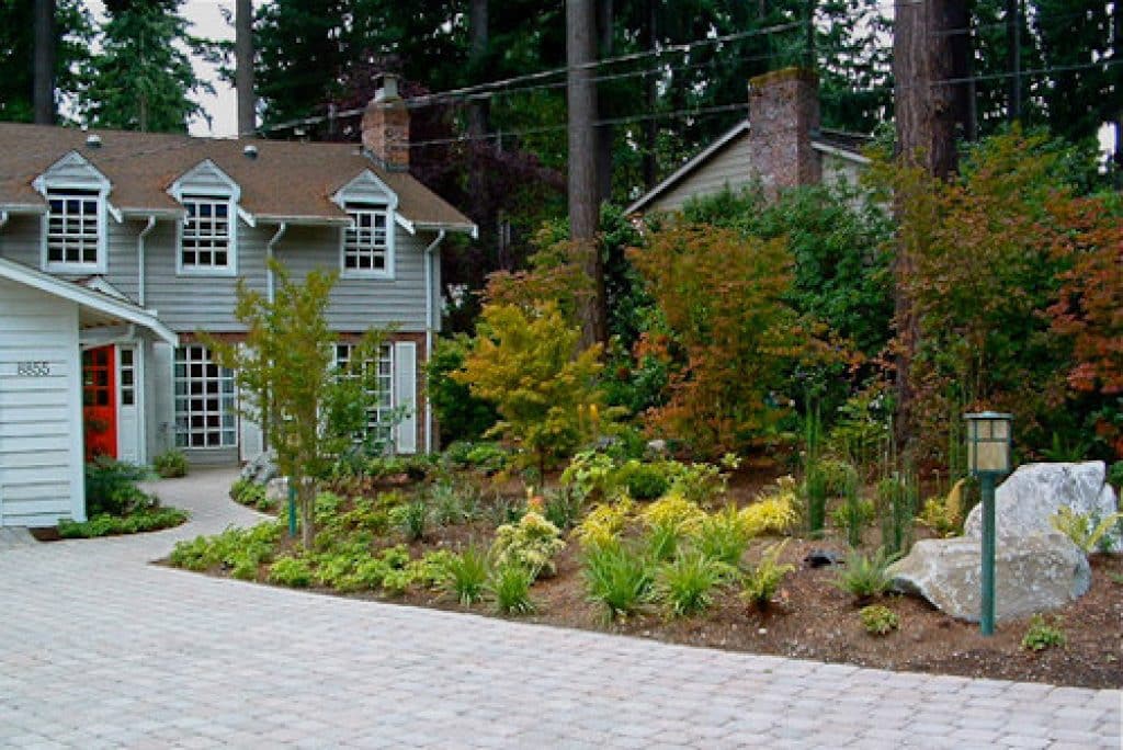 mercer island wa michael muro garden design img 08b1be5f04adc1f5 8 9089 1 9640ea0 - 152 Easy and Effective Front Yard Landscaping Ideas & Pictures - HandyMan.Guide - Front Yard Landscaping Ideas