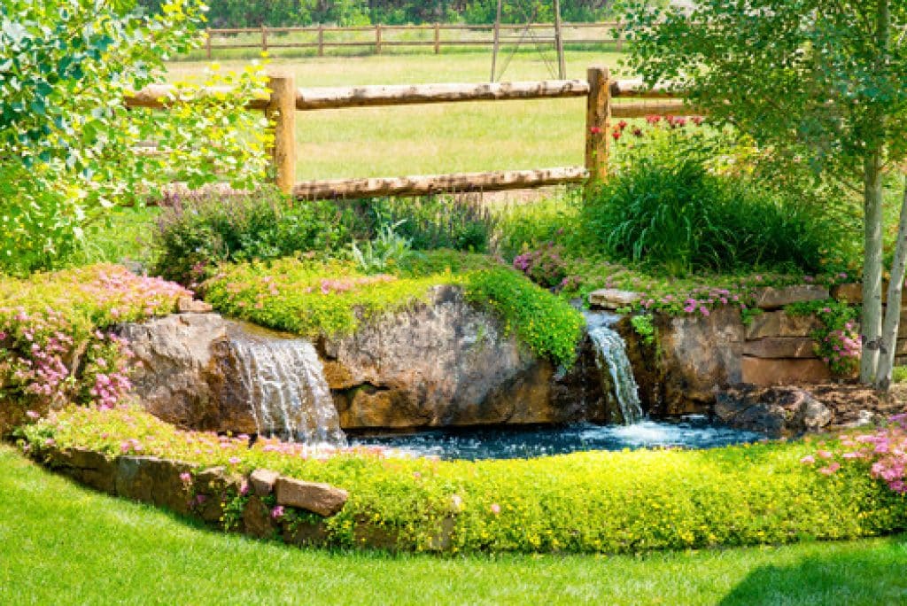 ranch residence stan clauson associates inc img 70812fe10ba01166 8 5620 1 bd6c4c9 - 152 Easy and Effective Front Yard Landscaping Ideas & Pictures - HandyMan.Guide - Front Yard Landscaping Ideas