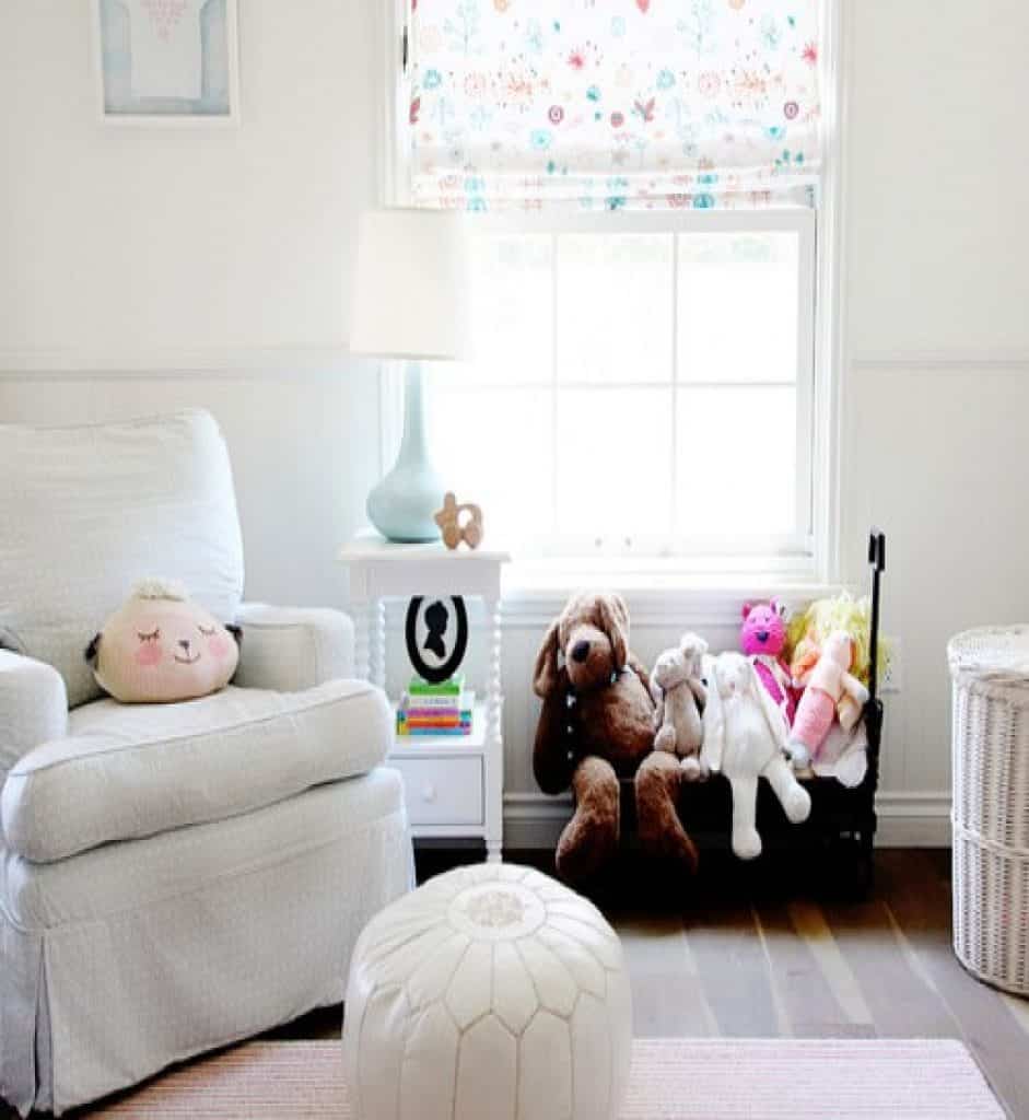 white and bright nursery los angeles california designstiles - 152 Baby Girl Nursery Ideas: Create Your Dream Baby Room with These - HandyMan.Guide - Baby Girl Nursery Ideas