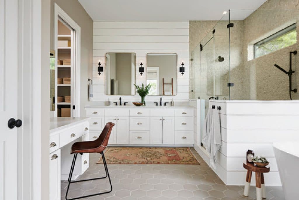 hidden hills view danze and davis architects inc - 152 Master Bathroom Ideas & Pictures to Transform Your Space - HandyMan.Guide - Master Bathroom Ideas