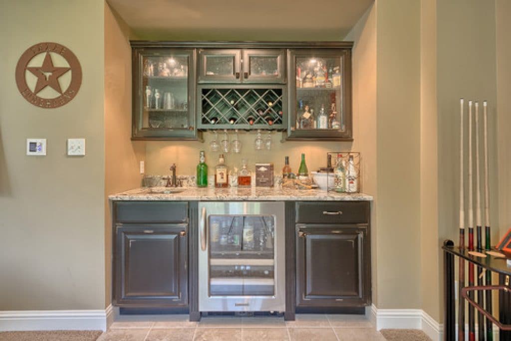 stone cliff custom home premier homes by jones - 152 Wet Bar Ideas for Inspiration to Transform Your Space - HandyMan.Guide - Wet Bar Ideas