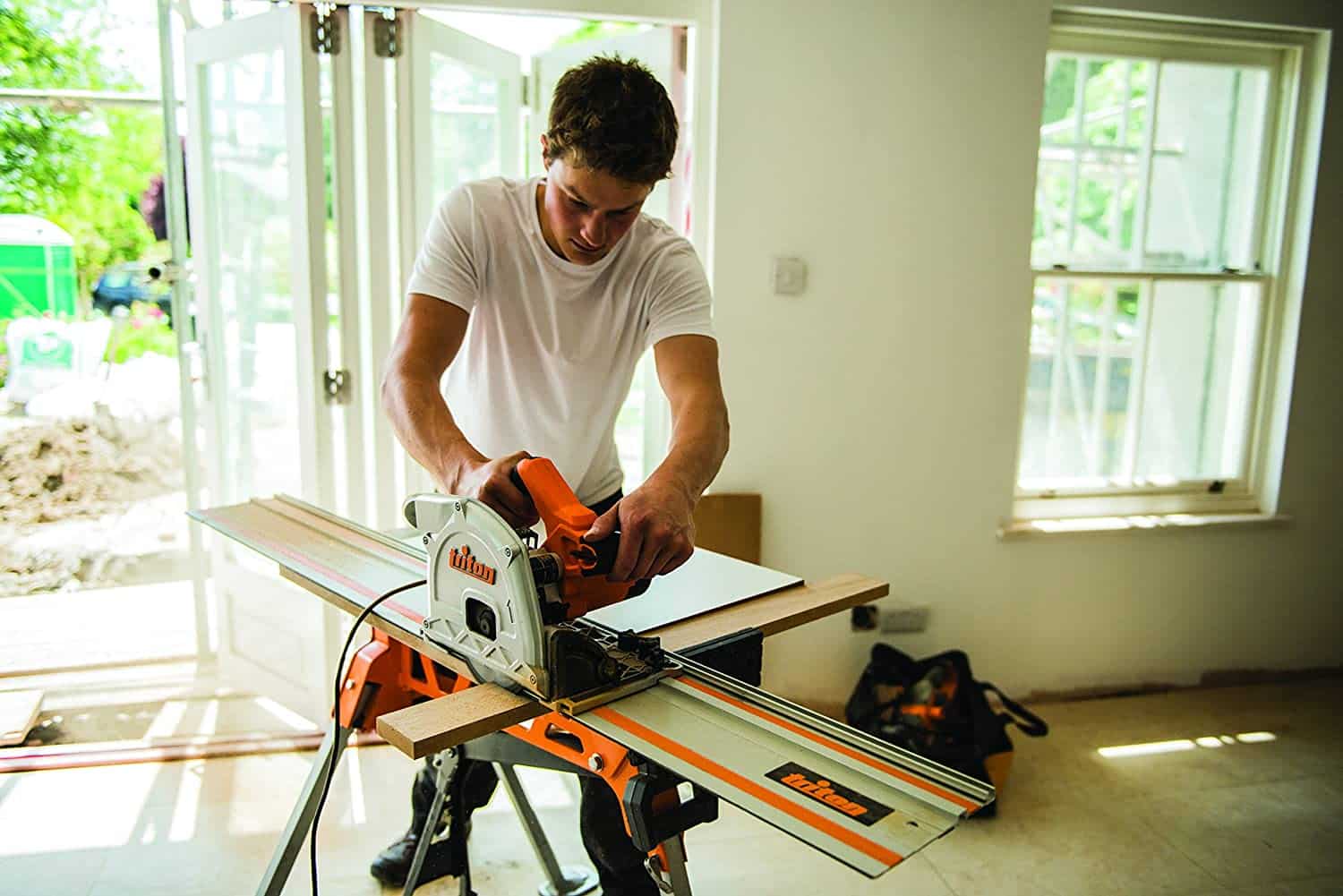 Triton TTS1400 Track Saw pros and cons