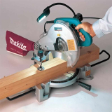 What’s the Difference Between a Sliding Vs. Compound/Non-sliding Miter Saw?