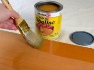 The Benefits of Shellac On Walnut