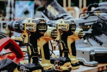 How to Use a Power Drill – Best Guide